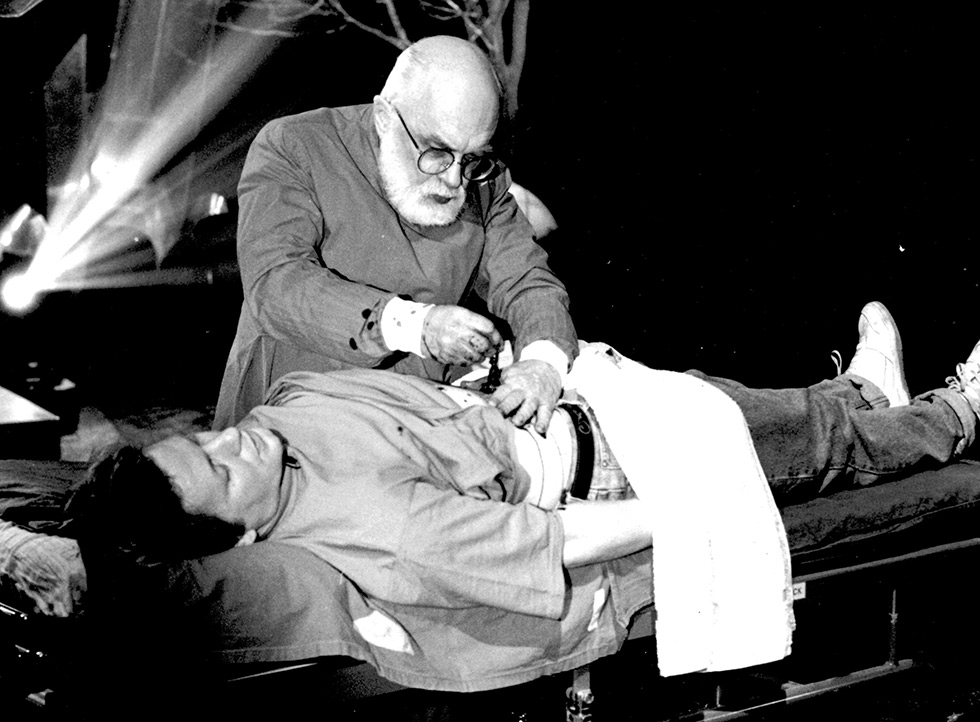 James Randi performs "spirit" surgery