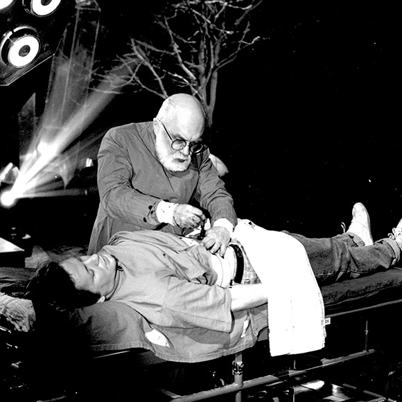 James Randi shows how to fake a "spirit" surgery