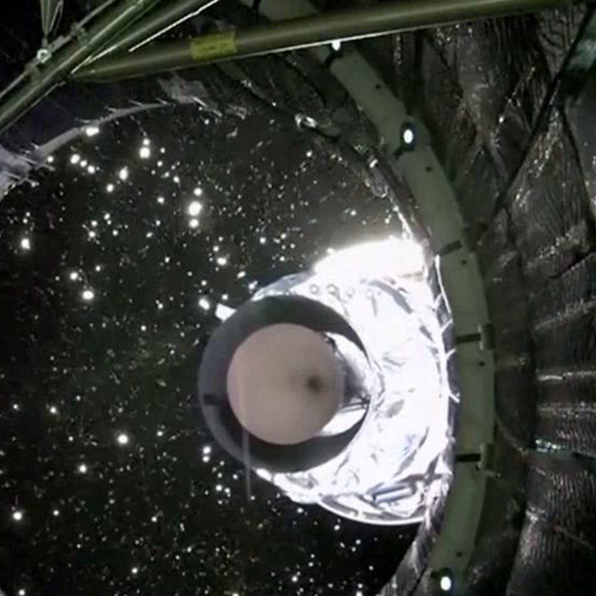 Separação de estágios do veículo de lançamento espacial