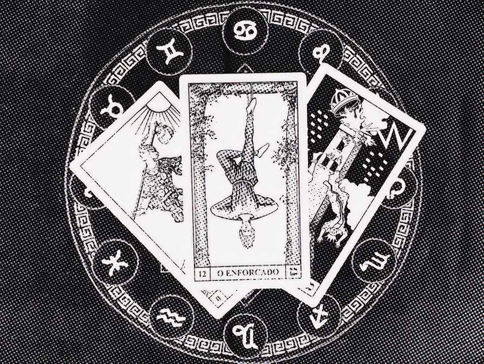 tarot e horóscopo