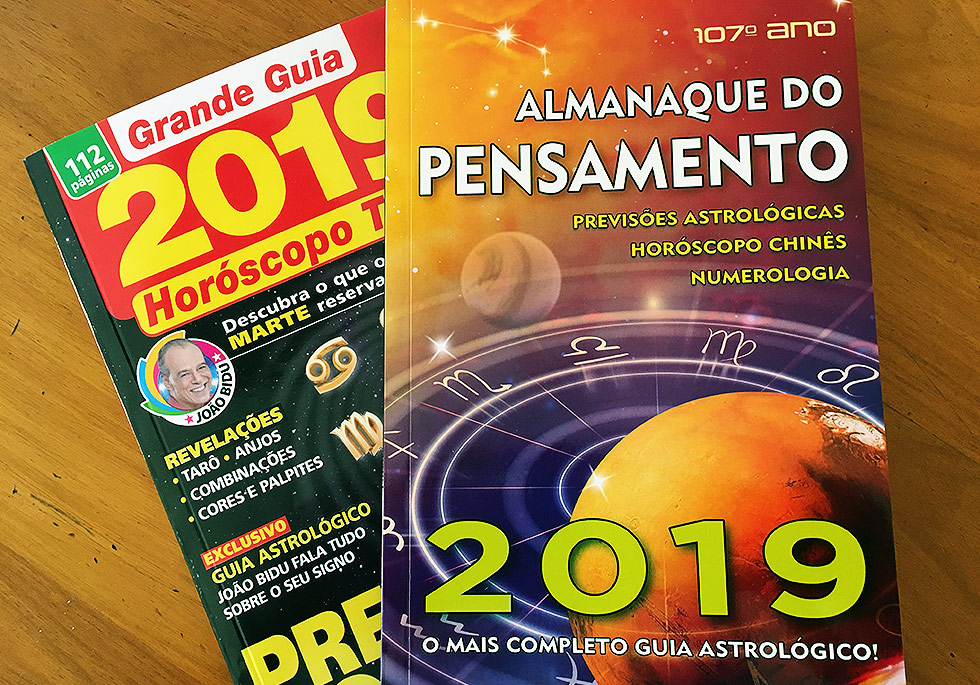 Capas de revistas de previsões astrológicas